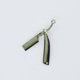 LAPEL PIN STRAIGHT RAZOR - SILVER